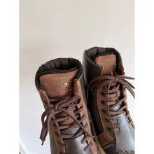 Load image into Gallery viewer, Duca del Cosma Paloma Leather Waterproof Spikeless Winter Golf Boots Brown 7.5
