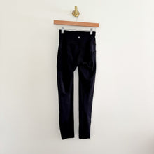 Load image into Gallery viewer, Lululemon Front Panel Mixed Media Pocket Leggings Black 4
