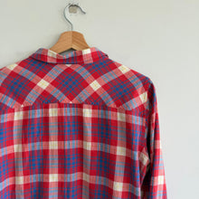 Load image into Gallery viewer, J. Crew Plaid Pattern Long Sleeve Button Up Shirt Red White Blue 8
