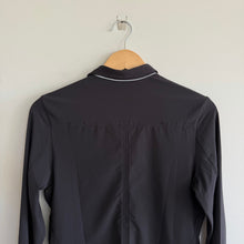 Load image into Gallery viewer, Lululemon Urbanite Collared Button Up Shirt Black 6 NWT
