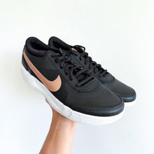 Load image into Gallery viewer, Nike Court Air Zoom Lite Low Top Lace Up Tennis Activewear Shoes Black 9.5 NEW
