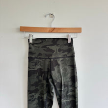 Load image into Gallery viewer, Lululemon Wunder Under Crop (High-Rise) *Full-On Incognito Camo Multi Grey 2
