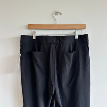 Load image into Gallery viewer, Athleta Tribeca Utility Crop Pant Black 10 NWT
