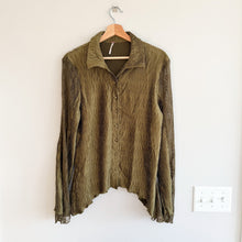 Load image into Gallery viewer, Free People Next Dimension Button Front Textured Collared Blouse Green M
