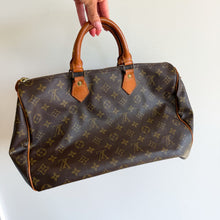 Load image into Gallery viewer, Louis Vuitton Speedy Bandoulière 35 Monogram Leather Top Handle Handbag Brown
