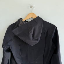 Load image into Gallery viewer, Lululemon Cross Chill RepelShell Running Activewear Jacket Black 10 NWT
