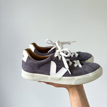 Load image into Gallery viewer, Veja Suede Logo Lace Up Low Top Sneakers Purple/Gray 5
