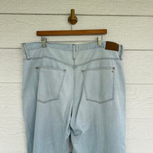 Load image into Gallery viewer, Madewell The Slouchy Boyjean Distressed Straight Jeans Wrightlane Wash 33 NWT
