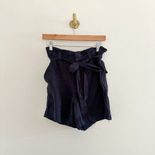 Load image into Gallery viewer, Magaschoni Linen High Rise Paperbag Shorts Black S

