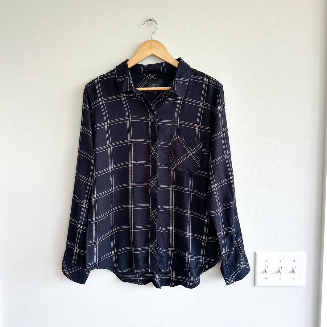 Rails Hunter Button Down Shirt in Navy Snow M