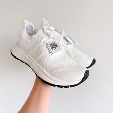 Load image into Gallery viewer, Dior Run'n'Dior Low Top Mesh Lace Up Running Sneakers White 40
