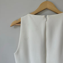 Load image into Gallery viewer, BCBGMAXAZRIA Sleeveless V-Neck Lined Fit &amp; Flare Mini Dress White 6

