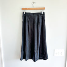 Load image into Gallery viewer, Quince Silk Blend Midi Skirt Black S NWT
