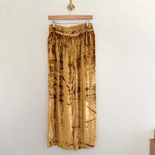 Load image into Gallery viewer, Anthropologie Maeve Anastacia Velvet Pull On High Rise Wide Leg Pants Gold XS
