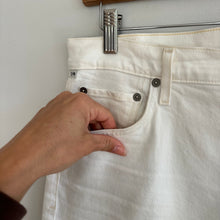 Load image into Gallery viewer, Citizens of Humanity Charlotte Crop High Rise Straight Jeans White 30
