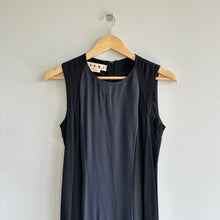 Load image into Gallery viewer, MARNI Colorblock Sleeveless Crew Neck Mini Shift Dress Black 38
