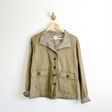 Load image into Gallery viewer, Peyton Jensen Button Front Safari Military Jacket Olive Green S
