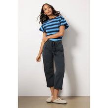 Load image into Gallery viewer, KUT From The Kloth Ashton With Tie Waist Barrel Cropped Pants Black 10
