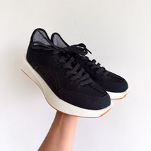 Load image into Gallery viewer, Allbirds Risers Low Top Lace Up Sweetfoam Midsole Sneakers Black 9 NEW
