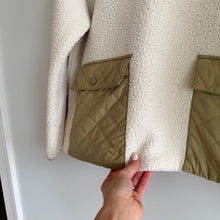 Load image into Gallery viewer, Madewell (Re)sourced Fleece Quilted Pocket Popover Jacket Cream S
