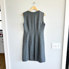 Load image into Gallery viewer, Elie Tahari Colorblock Pattern Sleeveless Sheath Dress Gray 10
