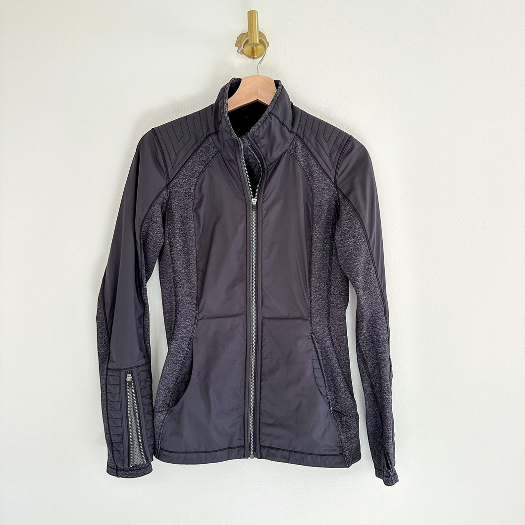 Lululemon Rebel Runner Zip Up Slim Fit Activewear Jacket Black 4