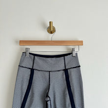Load image into Gallery viewer, Lululemon Coast to Class Gingham Pant in Inkwell $92
