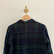 Load image into Gallery viewer, Madewell Flannel Oversized Boyshirt in Dark Green Plaid XS
