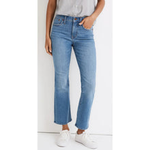 Load image into Gallery viewer, Madewell Cali Demi Boot High Rise Cropped Denim Jeans Light Wash 27T
