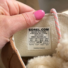Load image into Gallery viewer, Sorel Joan of Arctic Wedge III Shearling Lace Up Snow Boots Tawny Buff 8.5
