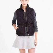 Load image into Gallery viewer, J. Crew Excursion Zip Up Mock Neck Outdoor Casual Quilted Vest Black S
