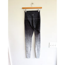 Load image into Gallery viewer, Lululemon Wunder Under Hi-Rise Tight *Ombre Melange 31" Leggings Black White 10

