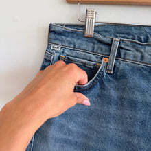 Load image into Gallery viewer, Citizens of Humanity Charlotte High Rise Denim Crop Jeans Blue 30
