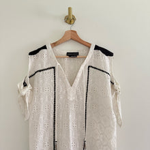 Load image into Gallery viewer, Anthropologie Hemant &amp; Nandita Aditya Embroidered Eyelet Tassel Casual Mini Dress White M
