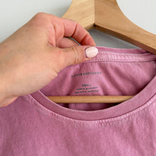 Load image into Gallery viewer, Anthropologie Flamingo Print Crew Neck Short Sleeve T-Shirt Pink S
