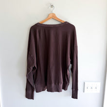 Load image into Gallery viewer, Offline by Aerie Oversized Scoop Neck Waffle Knit Pullover Sweatshirt Brown M
