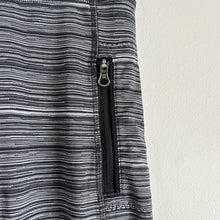 Load image into Gallery viewer, Lululemon Inspire Tight II Mesh Cyber Black Deep Coal 4 $98
