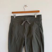 Load image into Gallery viewer, Athleta Headlands Hybrid Trek Mid Rise Jogger Pant Mountain Olive 6
