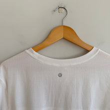Load image into Gallery viewer, Lululemon Pushing Limits Long Sleeve Cropped Activewear Top White
