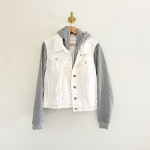 Load image into Gallery viewer, Blank NYC x Evereve Lightbox Hooded Denim Jacket White/Gray M
