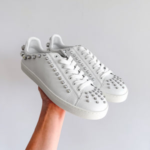 Stuart Weitzman Goldie Shine Embellished Convertible Sneakers White Silver 8