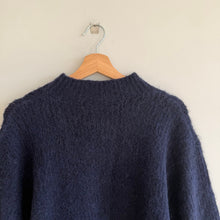 Load image into Gallery viewer, American Vintage Vitow Jumper Pullover Crew Knit Sweater Navy Blue M
