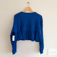 Load image into Gallery viewer, Anthropologie Pilcro Textured Babydoll Long Sleeve Crop Top Blue XXS
