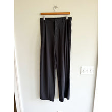 Load image into Gallery viewer, Vuori Villa High Rise Pleated Front Wide Leg Trouser Pants Black L VW4086
