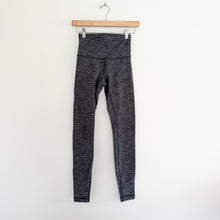 Load image into Gallery viewer, Lululemon Wunder Under High-Rise Tight *28" Heathered Black
