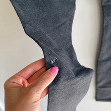 Load image into Gallery viewer, Lululemon High Rise Pull On Lightweight Activewear Leggings Gray 8
