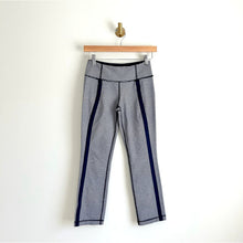 Load image into Gallery viewer, Lululemon Coast to Class Gingham Pant in Inkwell $92
