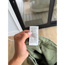 Load image into Gallery viewer, KUT From The Kloth Ashton High Rise Utility Barrel Pants Green 8
