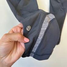 Load image into Gallery viewer, Lululemon Run Inspire Crop II Mid Rise Activewear Leggings Gray 4
