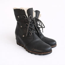 Load image into Gallery viewer, Sorel Joan of Arctic Wedge Shearling Waterproof Lace Up Snow Boots Black 9
